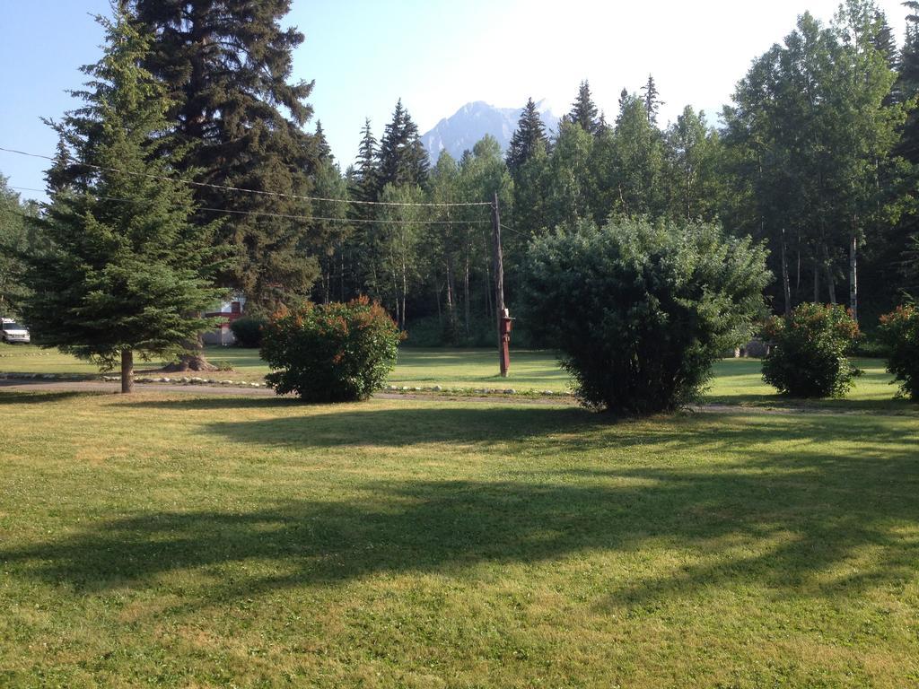 The Gateway Inn Canmore Eksteriør billede