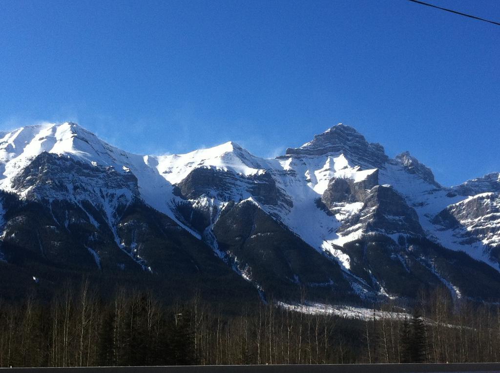 The Gateway Inn Canmore Eksteriør billede