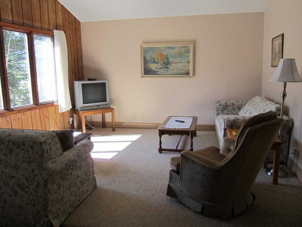 The Gateway Inn Canmore Eksteriør billede